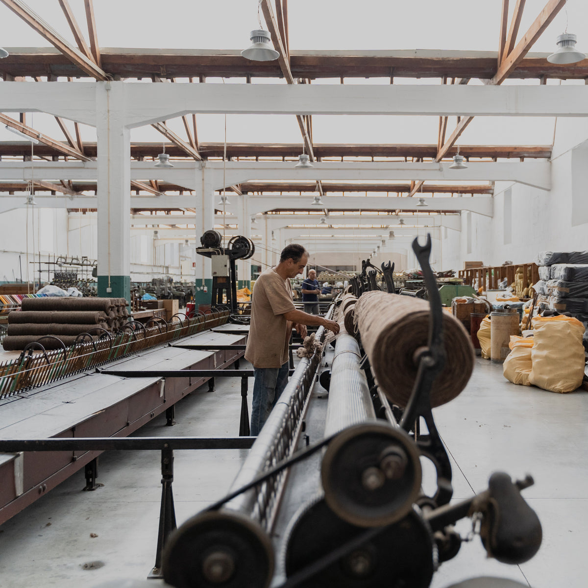 Breaking Down Fashion Recycling: How it Works and Why it's Essential - Näz