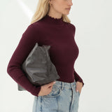 Ava Bordeaux Turtleneck - Näz-Sustainable Fashion Made in Portugal
