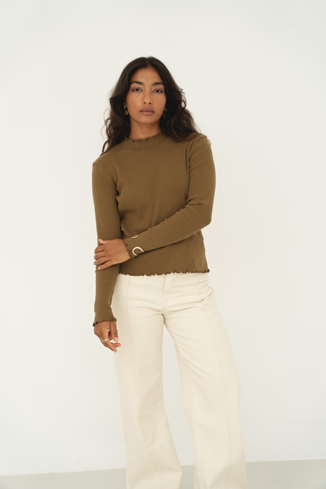 Ava Olive Turtleneck - Näz - Sustainable Fashion Made in Portugal