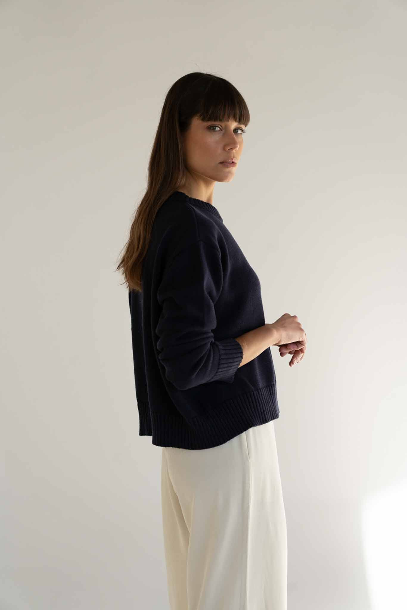 Claudia Navy Cotton Crewneck - Näz - Sustainable Fashion Made in Portugal