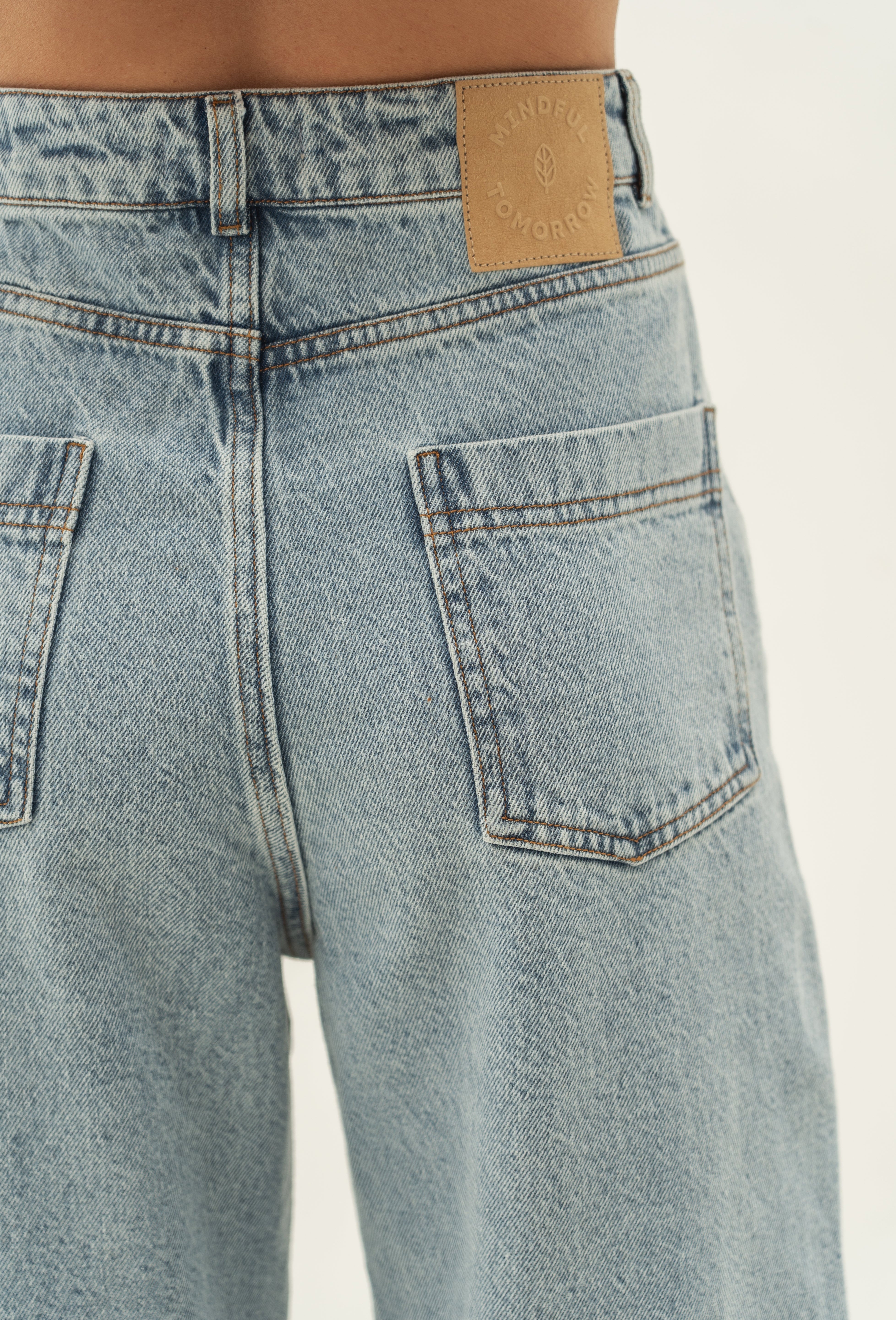 Elsa Light Denim Cotton Jeans - Näz - Sustainable Fashion Made in Portugal