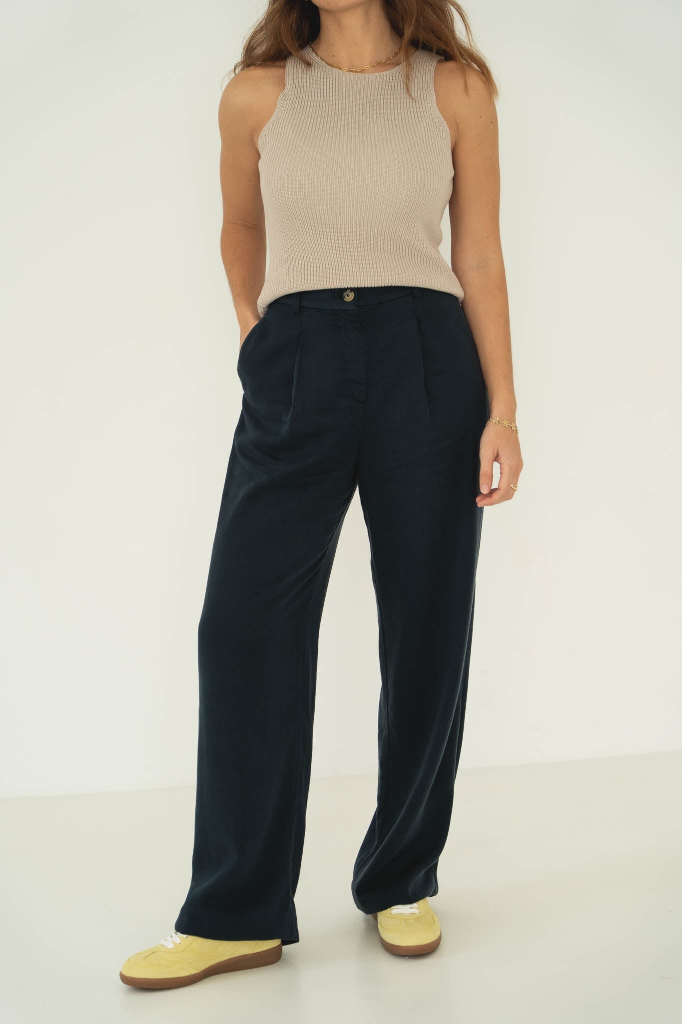 Mara Navy Tencel Trousers - Näz - Sustainable Fashion Made in Portugal