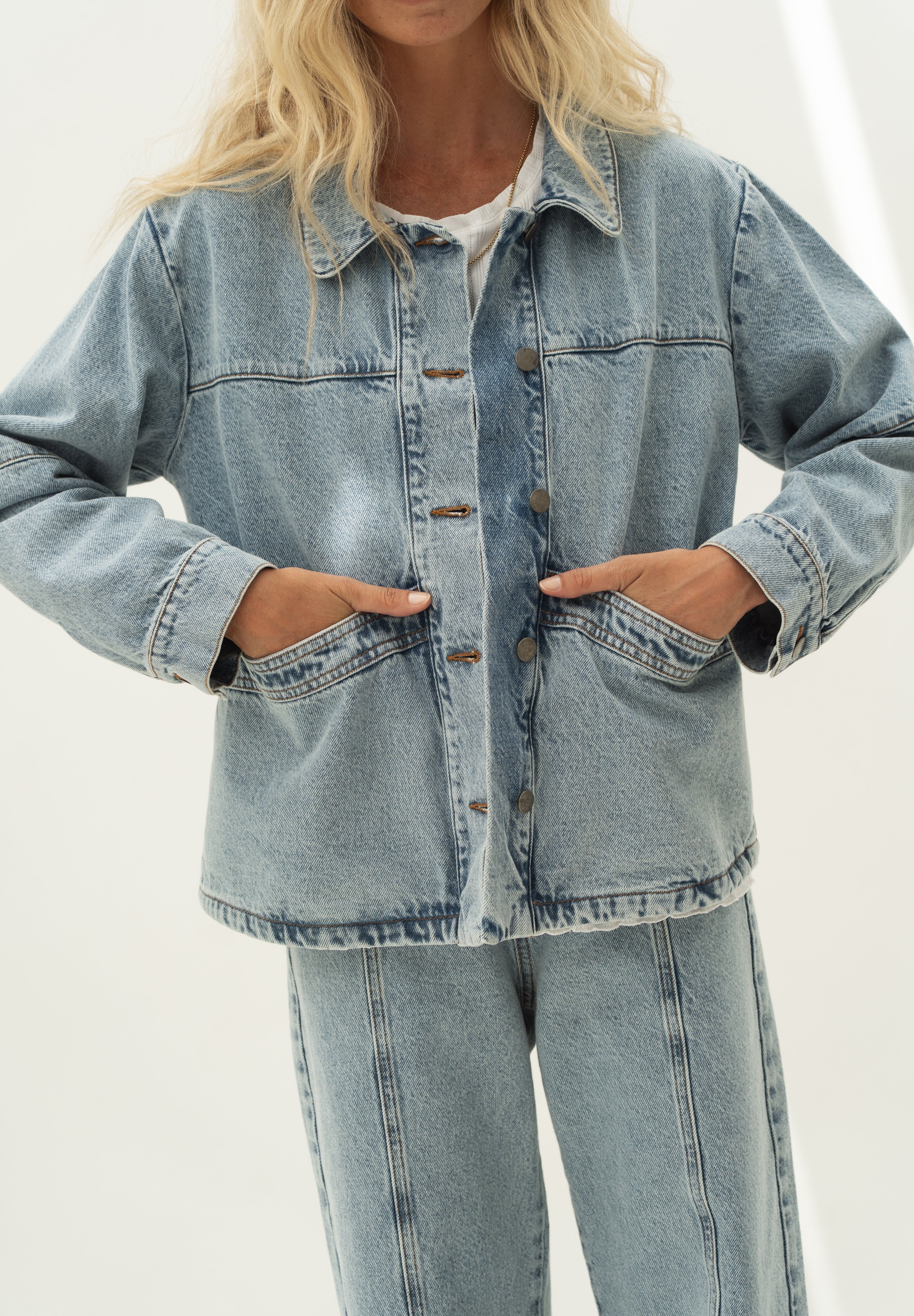 Marie Light Denim Cotton Jacket - Näz - Sustainable Fashion Made in Portugal