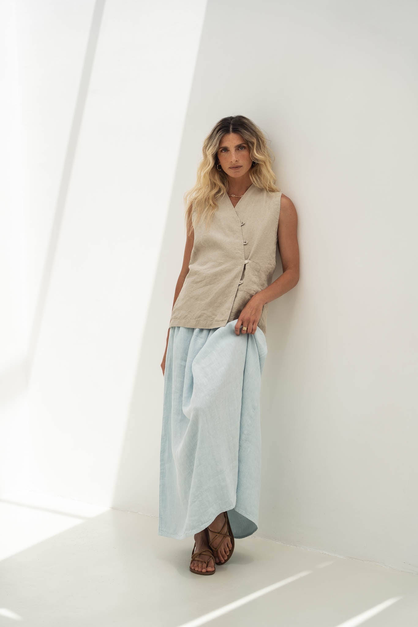 Mila Beige Linen Vest - Näz - Sustainable Fashion Made in Portugal