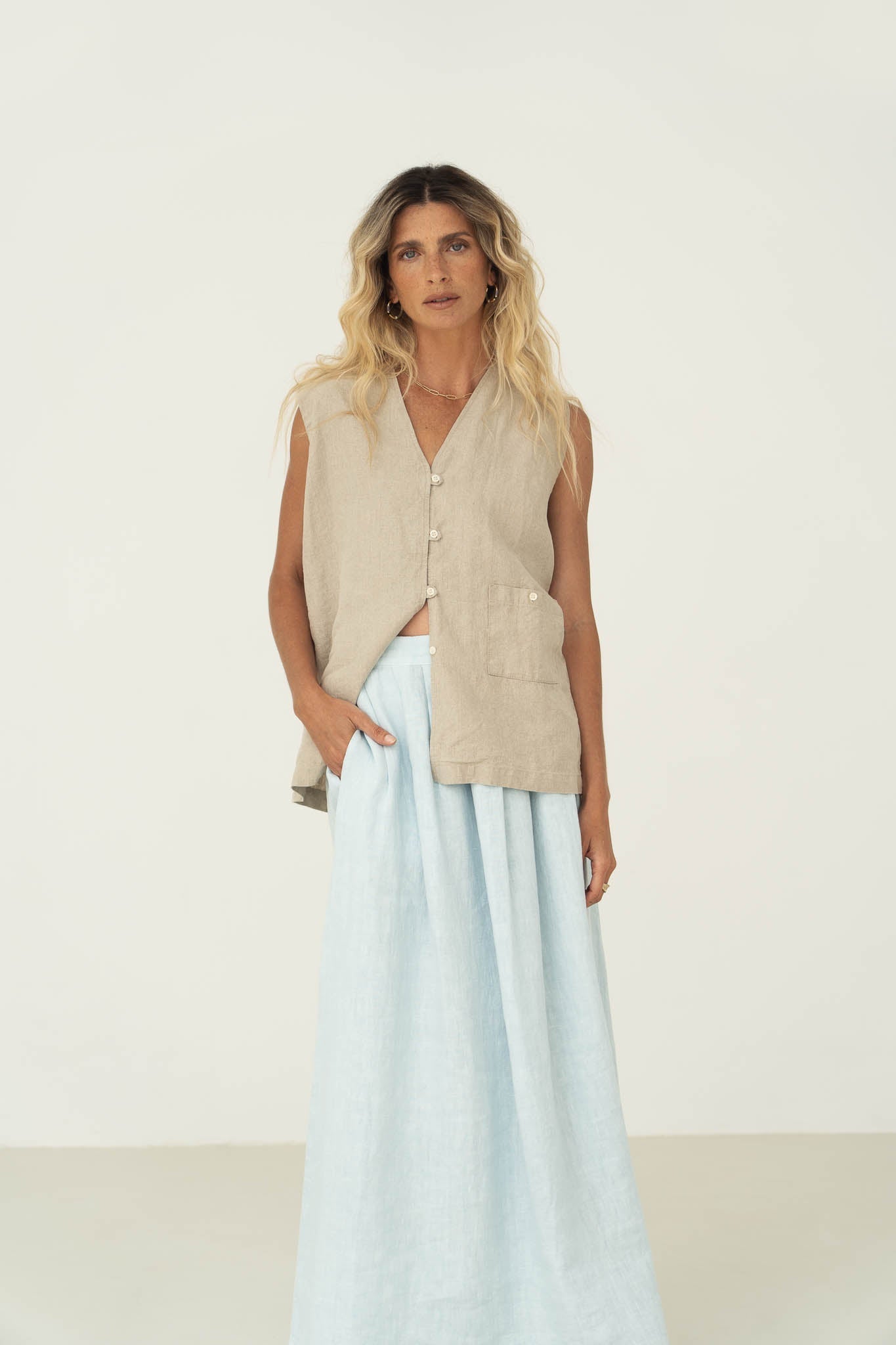 Mila Beige Linen Vest - Näz - Sustainable Fashion Made in Portugal