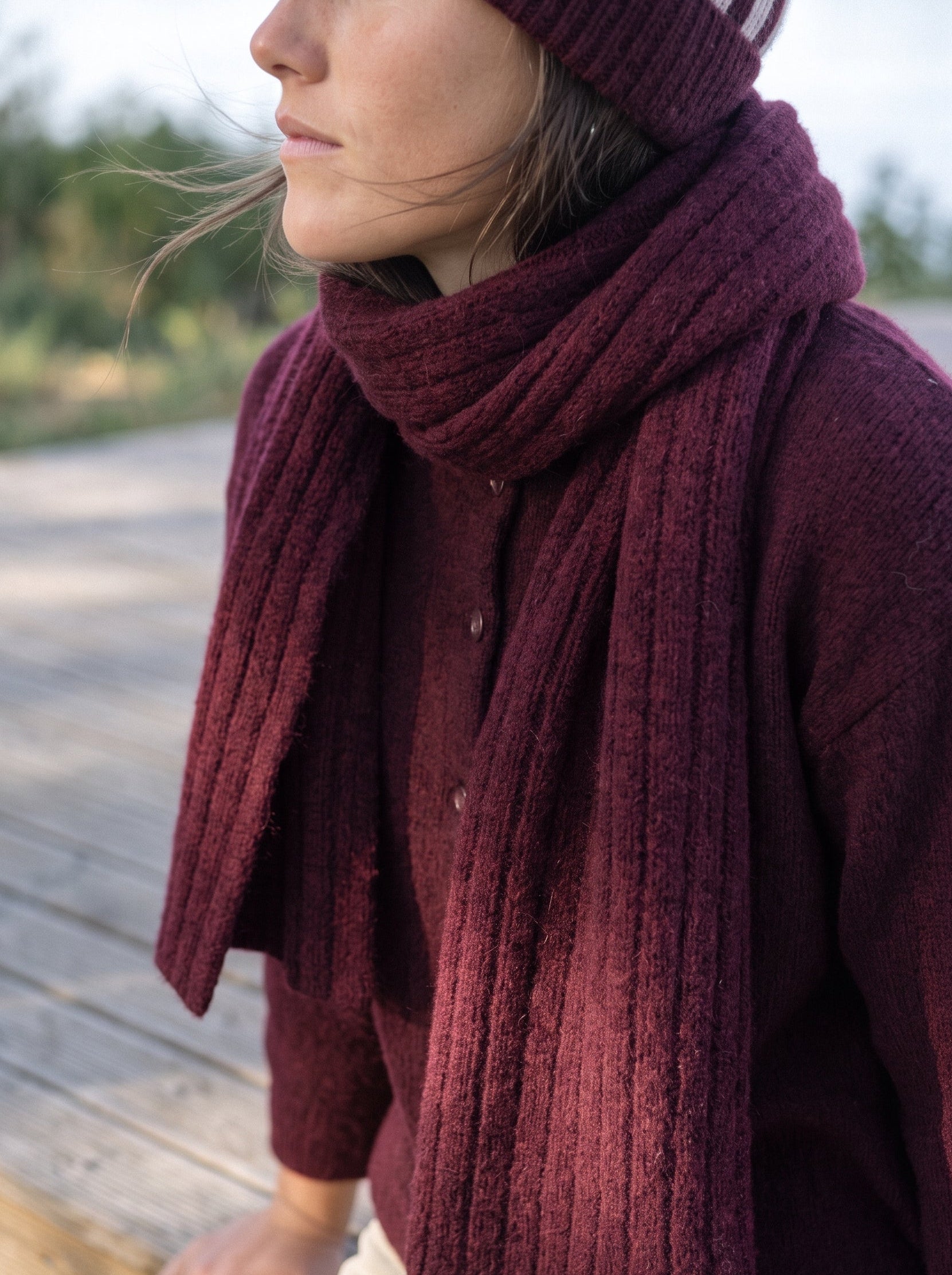 Mila Bordeaux Alpaca Scarf - Näz-Sustainable Fashion Made in Portugal