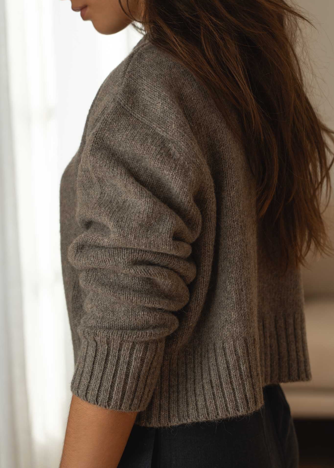 NAZ Claudia Sweater in Brown. Made with 50% Recycled Aplaca and 50% Recycled Wool. Produced ethically in Portugal.
