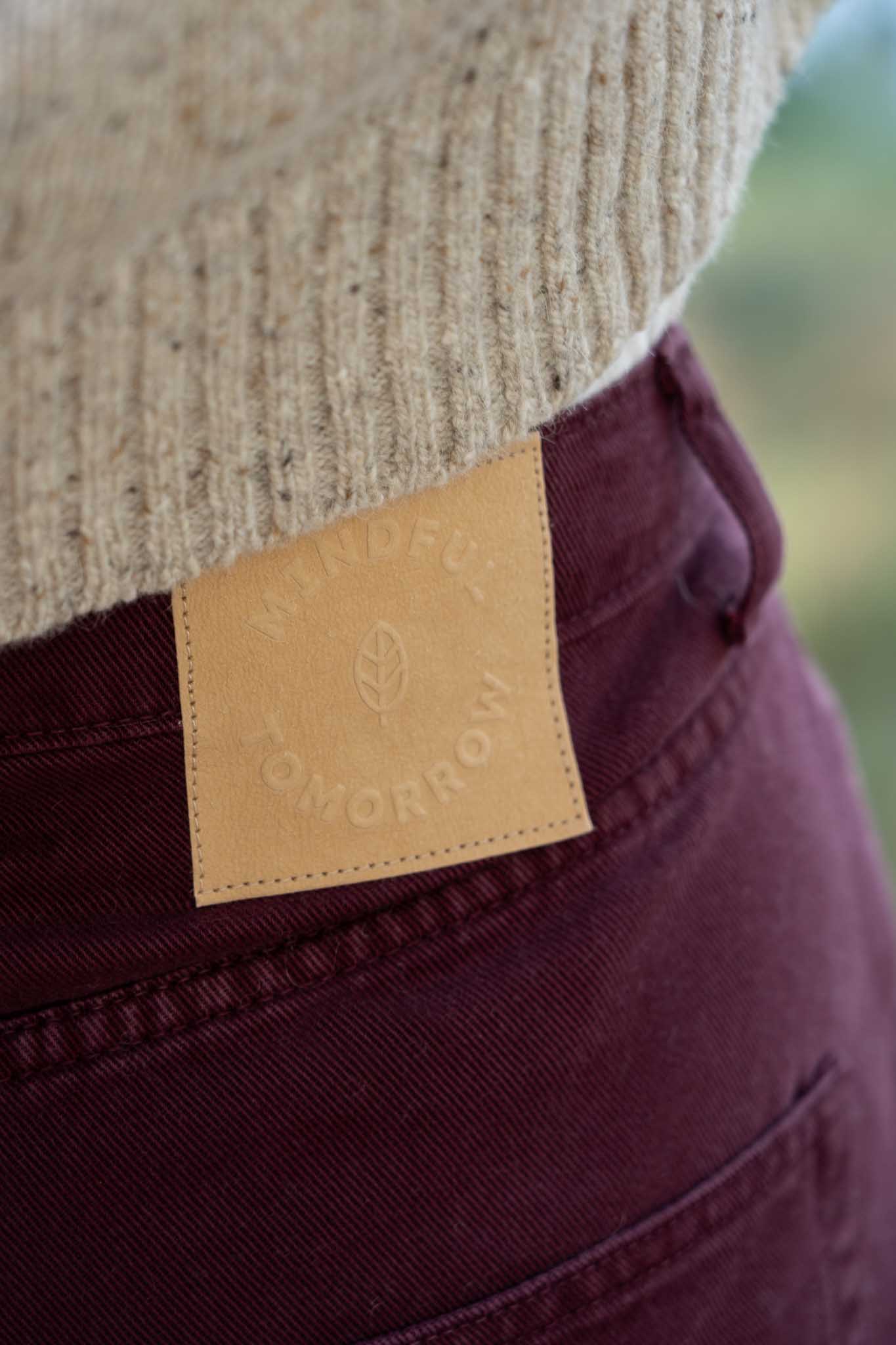 Thea Jeans Eggplant - Näz-Sustainable Fashion Made in Portugal
