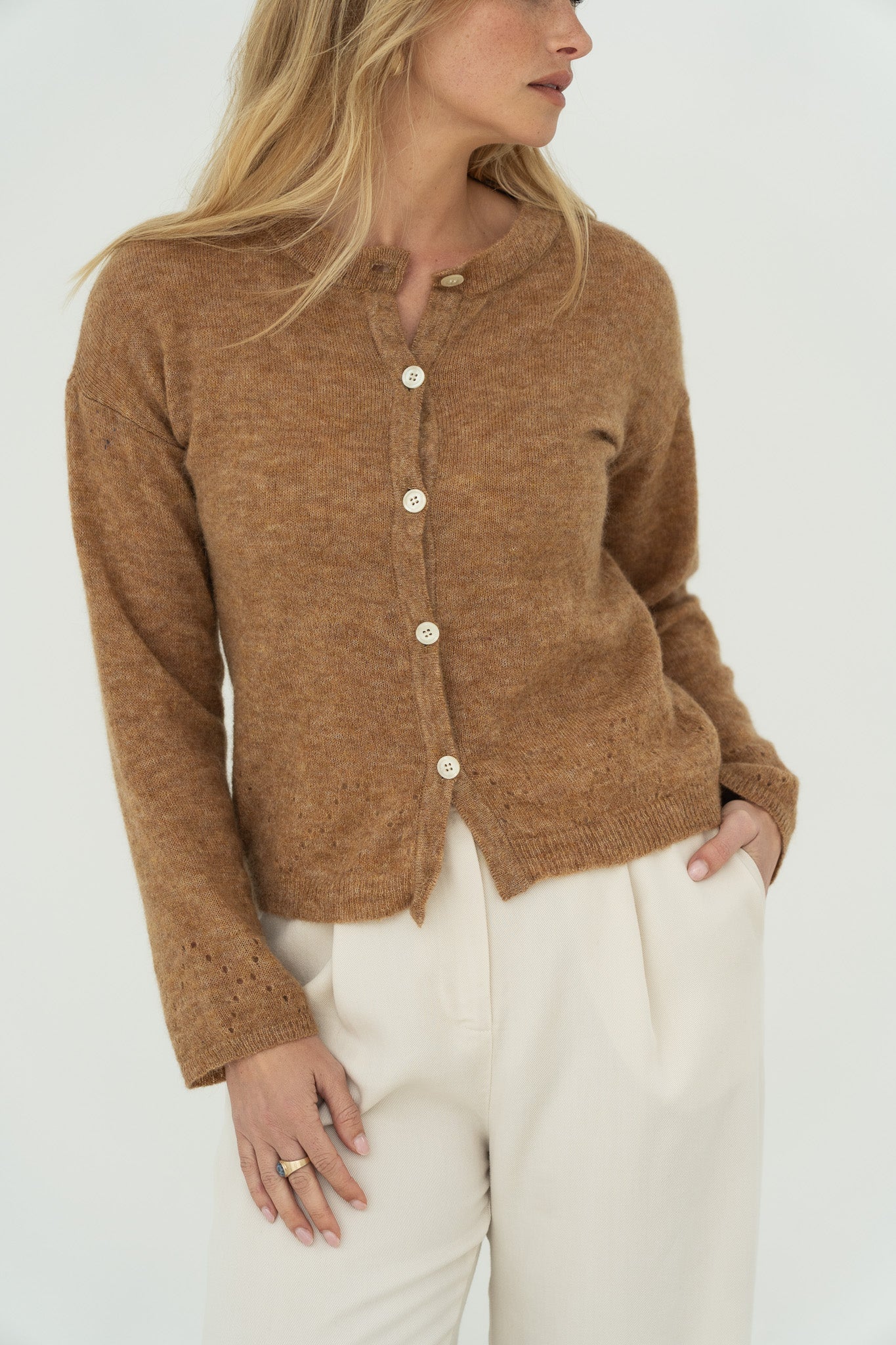 Vicky Camel Alpaca Cardigan - Näz-Sustainable Fashion Made in Portugal